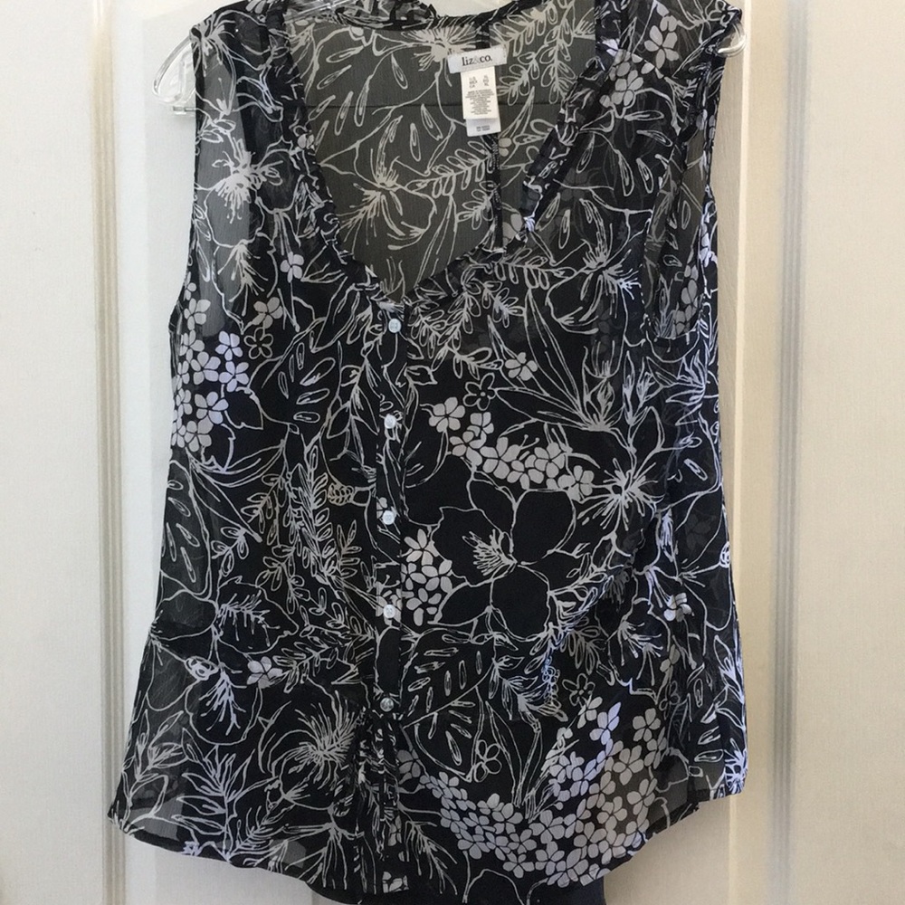 FINAL MARKDOWN Ladies Liz & co top extra large